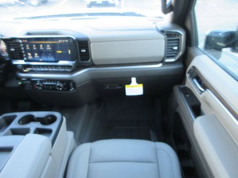 New 2026 Chevrolet Silverado 3500 LT w/ All Star Edition image 19