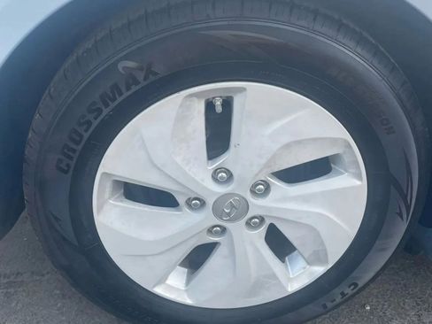 Used 2013 Hyundai Sonata Hybrid FWD image 8