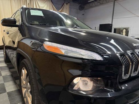 Used 2015 Jeep Cherokee Limited image 7