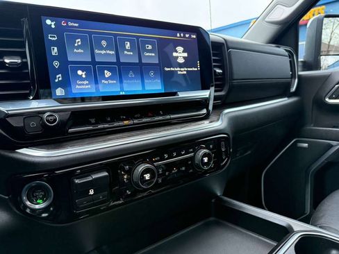 Used 2024 Chevrolet Silverado 3500 LTZ w/ LTZ Texas Edition image 22