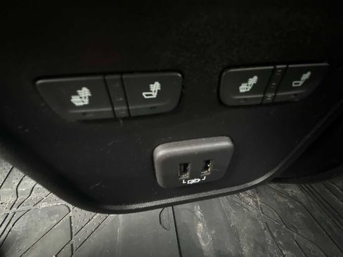 Certified 2021 Chevrolet Equinox Premier AWD/4WD image 21