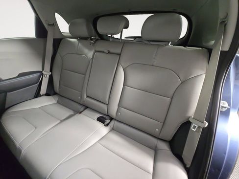 Used 2021 Kia Niro Touring image 13