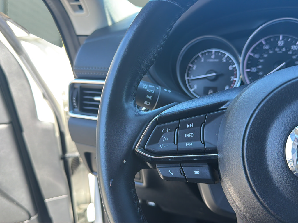 Used 2018 MAZDA CX-5 Touring w/ Preferred Equipment Package FWD image 23