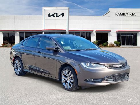 Used 2015 Chrysler 200 S w/ Navigation & Sound Group I FWD image 1
