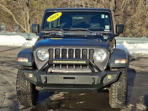 Used 2018 Jeep Wrangler Unlimited Sport S image 9