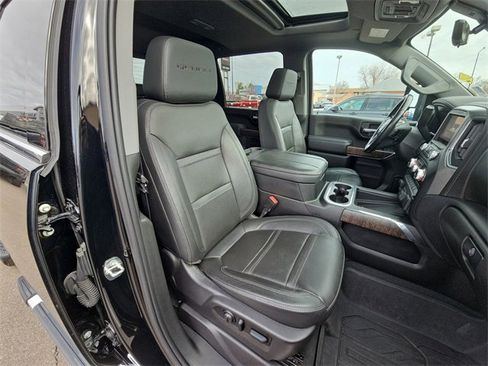Used 2023 GMC Sierra 2500 Denali w/ Denali Ultimate Package image 17
