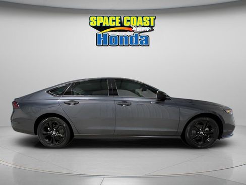 New 2025 Honda Accord SE image 2