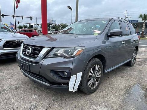 Used 2017 Nissan Pathfinder SL FWD image 13
