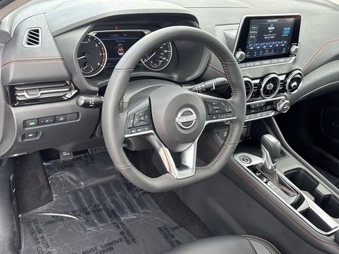 New 2025 Nissan Sentra SR w/ SR Premium Package image 8