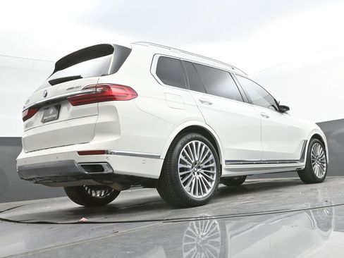 Certified 2022 BMW X7 xDrive40i w/ Premium Package image 44