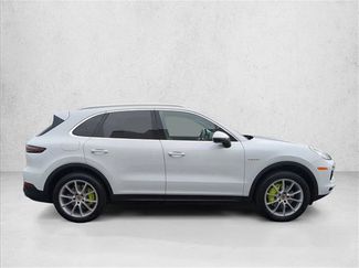 Used 2019 Porsche Cayenne E-Hybrid video 4