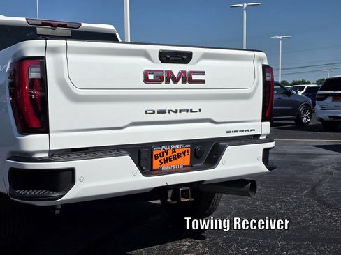 Used 2025 GMC Sierra 2500 Denali w/ Max Trailering Package AWD/4WD image 16