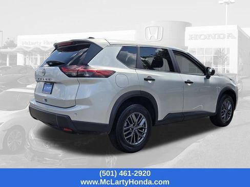 Used 2024 Nissan Rogue S FWD image 5