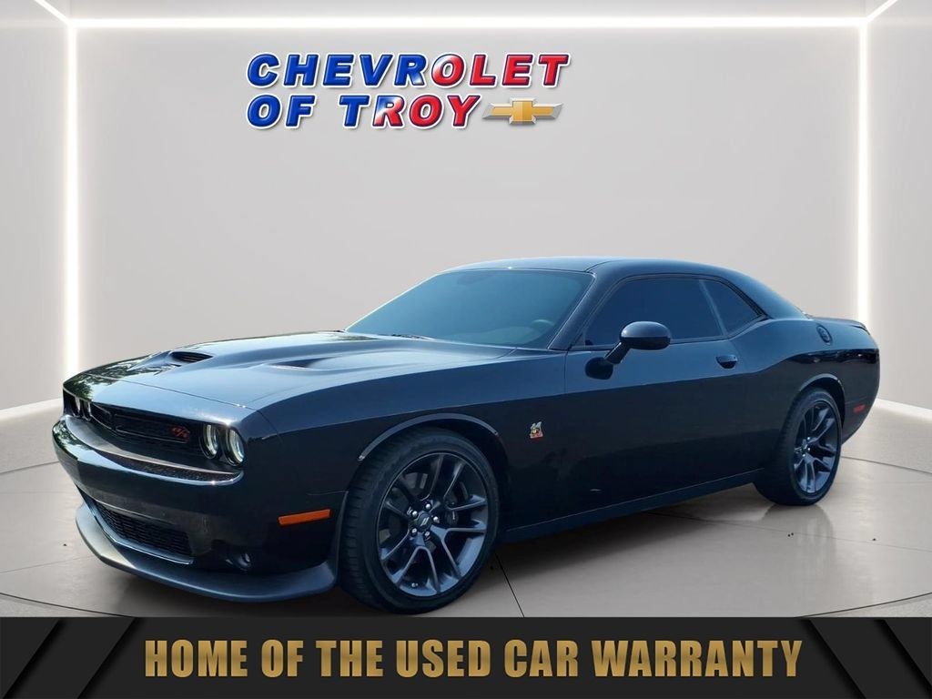 Used 2023 Dodge Challenger R/T Scat Pack RWD image 4