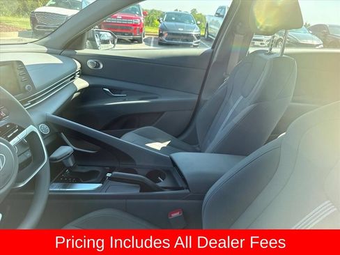 Certified 2026 Hyundai Elantra SE FWD image 9