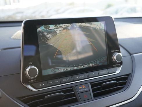 New 2025 Nissan Altima 2.5 SR image 12