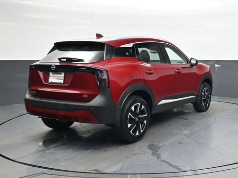 Used 2025 Nissan Kicks SR image 4