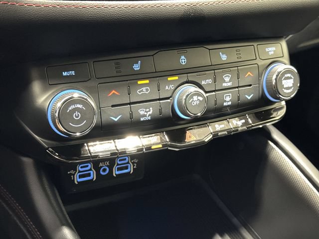 Used 2025 Dodge Durango GT AWD/4WD image 21