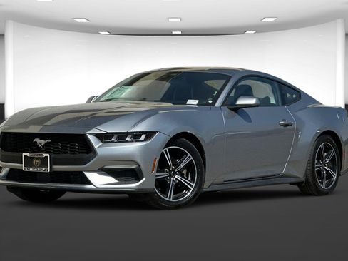 Used 2024 Ford Mustang Premium image 2