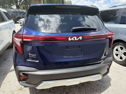 Certified 2025 Kia Seltos LX AWD/4WD image 8