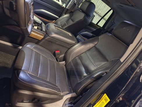 Used 2018 GMC Yukon Denali w/ Open Road Package AWD/4WD image 6