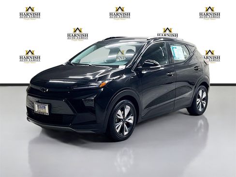 Used 2023 Chevrolet Bolt EUV LT w/ Convenience Package image 1