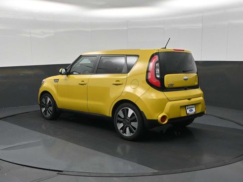 Used 2014 Kia Soul ! w/ Sun & Sound Package FWD image 6