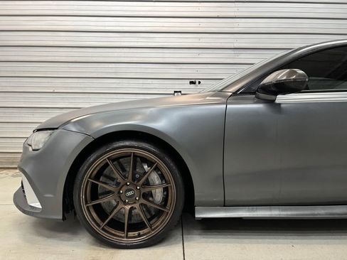 Used 2017 Audi RS 7 Performance w/ Driver Assistance Package AWD/4WD image 4