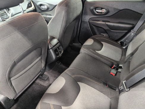 Used 2016 Jeep Cherokee Sport w/ Cold Weather Group AWD/4WD image 21