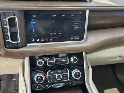 Used 2021 GMC Yukon Denali RWD image 19