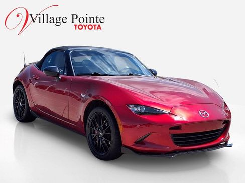 Used 2016 MAZDA MX-5 Miata Club w/ Brembo/BBS Package RWD image 7