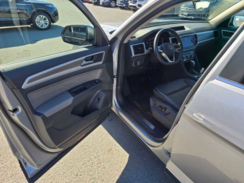 Used 2022 Volkswagen Atlas SEL image 21