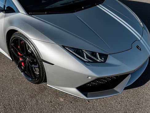 Used 2017 Lamborghini Huracan LP 610-4 Avio image 16