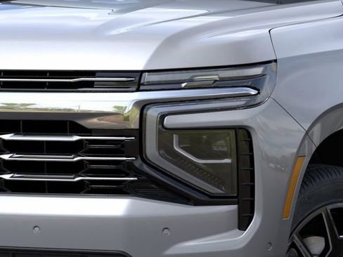 New 2026 Chevrolet Suburban LT AWD/4WD image 10