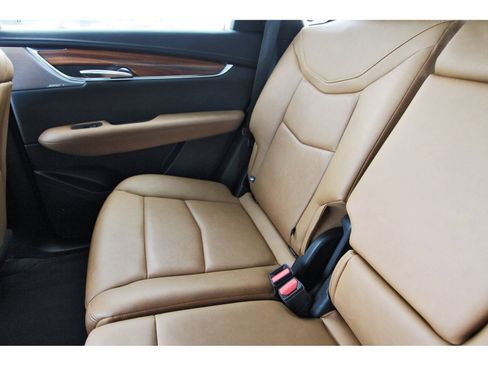 Used 2023 Cadillac XT5 Premium Luxury w/ Technology Package FWD image 14