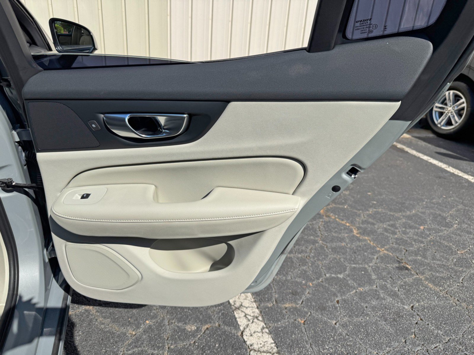 Used 2024 Volvo S60 B5 Plus w/ Climate Package FWD image 47