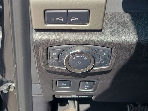 Used 2021 Ford F250 Lariat w/ Tremor Off-Road Package image 24