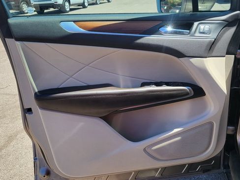 Used 2019 Lincoln MKC Select w/ MKC Climate Package FWD image 25