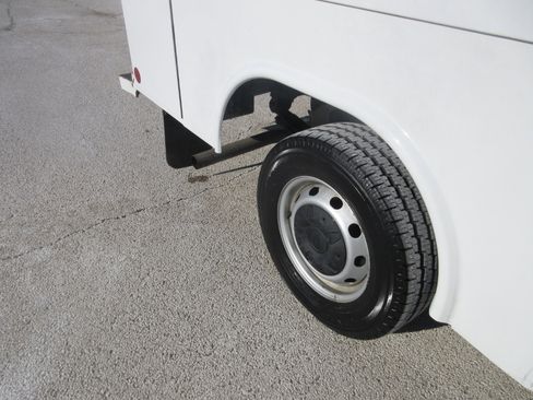 Used 2019 Ford Transit 350 138 image 15