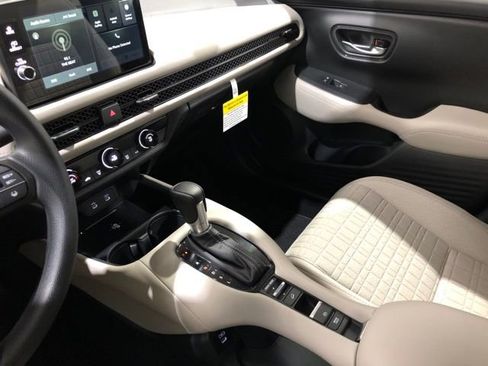 New 2026 Honda HR-V LX image 17