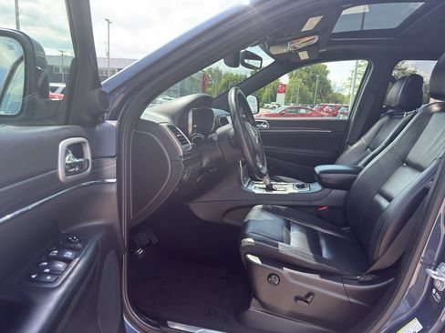 Used 2021 Jeep Grand Cherokee Limited AWD/4WD image 11