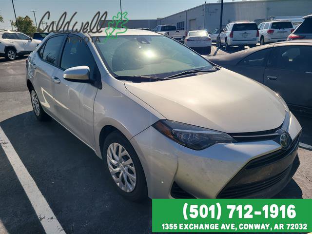 Used 2017 Toyota Corolla LE FWD image 3