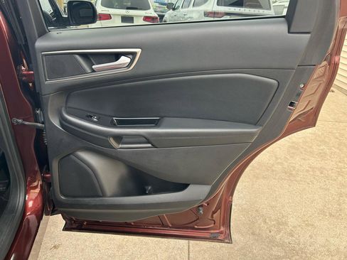 Used 2016 Ford Edge SEL w/ Equipment Group 201A AWD/4WD image 15