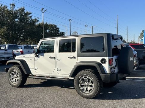 Used 2017 Jeep Wrangler Unlimited Rubicon w/ Connectivity Group image 29
