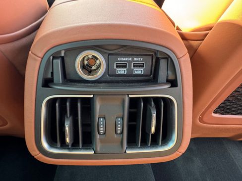 Used 2022 Maserati Levante GT image 17