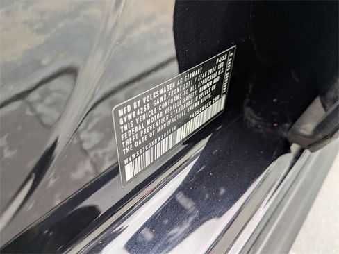 Used 2022 Volkswagen GTI SE image 28