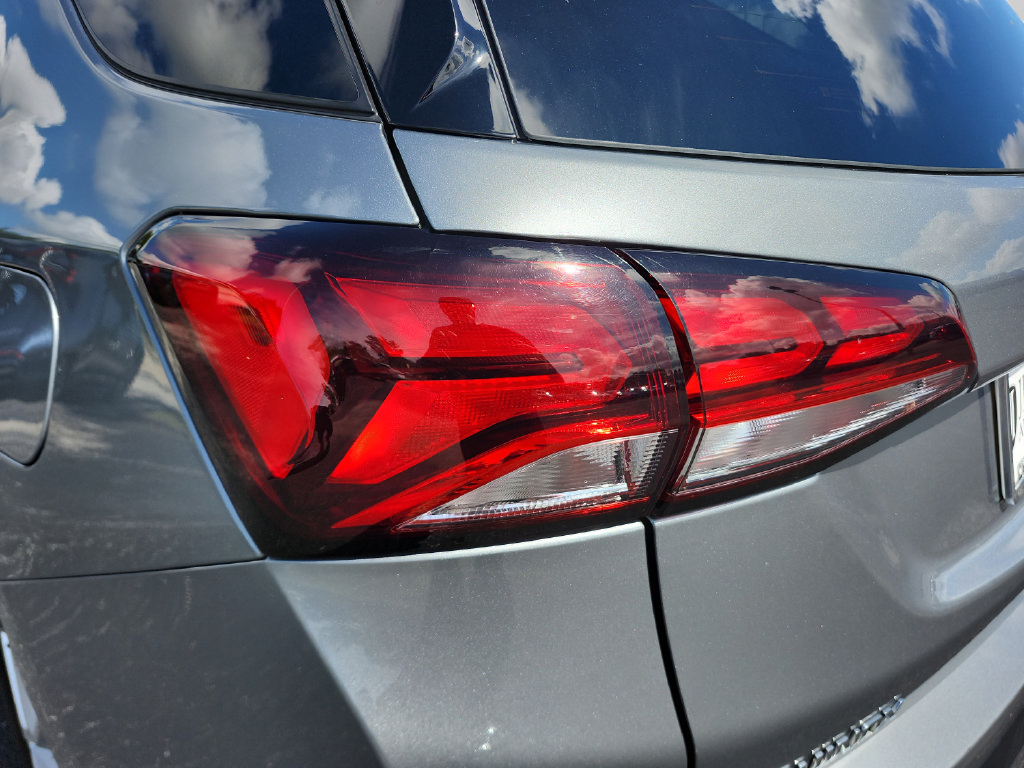 Used 2024 Chevrolet Equinox LT AWD/4WD image 15