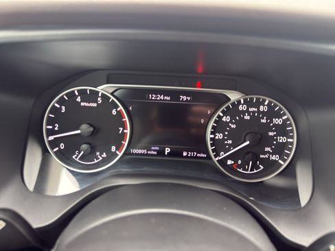 Used 2023 Nissan Rogue S AWD/4WD image 17