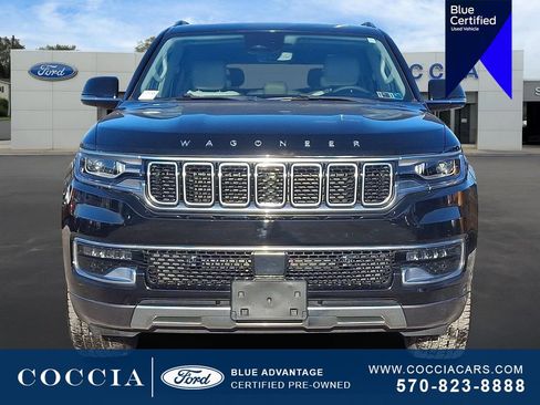 Used 2022 Jeep Wagoneer Series III w/ Premium Group I image 2