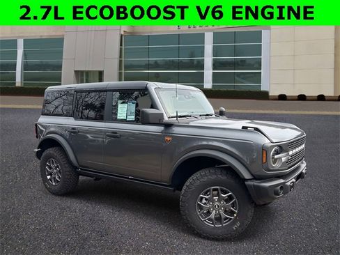 New 2025 Ford Bronco Badlands image 1